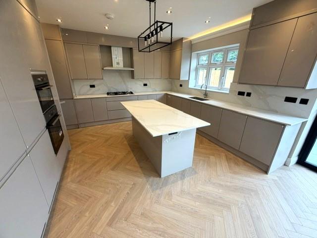 Beech Walk, Mill Hill